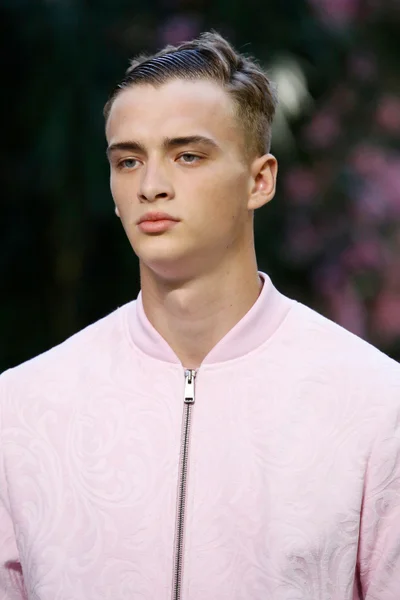 Look 36